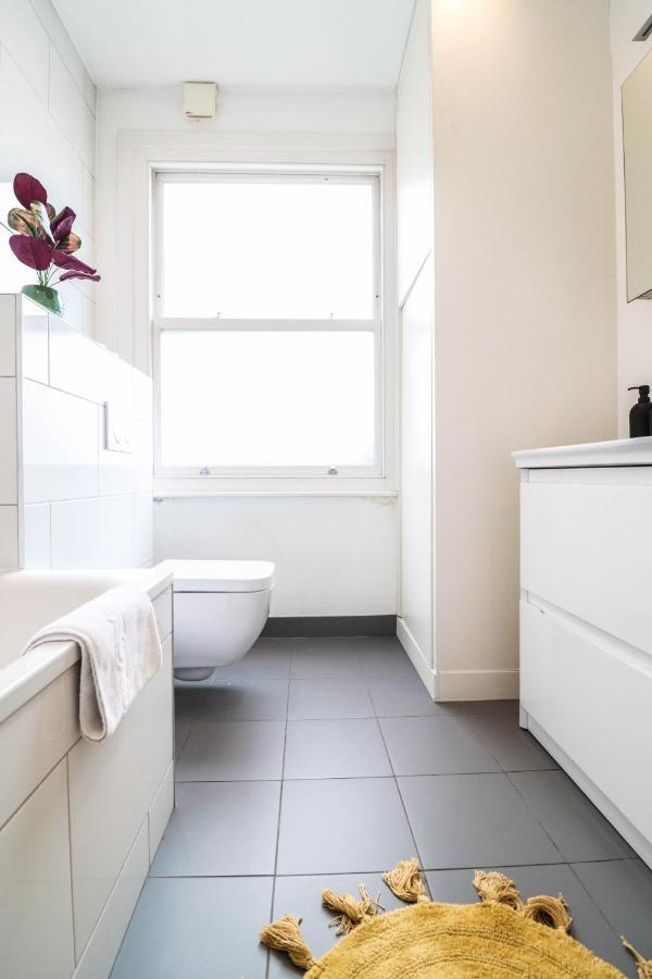 Modern & Spacious 1 Bedroom Clapham Junction Flat London Exterior foto